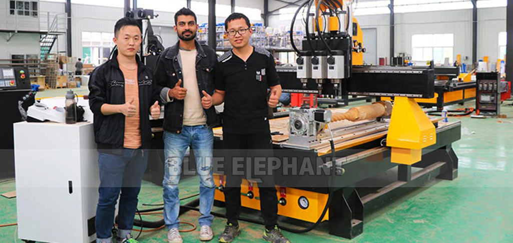 尼泊爾客戶到藍象數控廠區實地考察